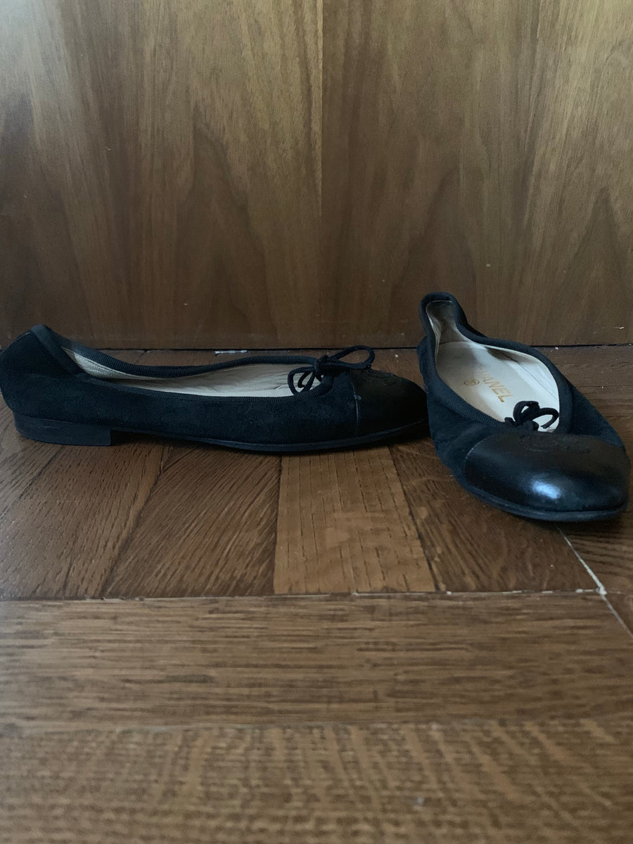 Chanel Suede flats-New Neu Glamour | Preloved Designer Jewelry, Shoes &amp; Handbags.