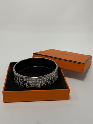 Hermès Silver and White pattern bracelet.-New Neu Glamour | Preloved Designer Jewelry, Shoes &amp; Handbags.