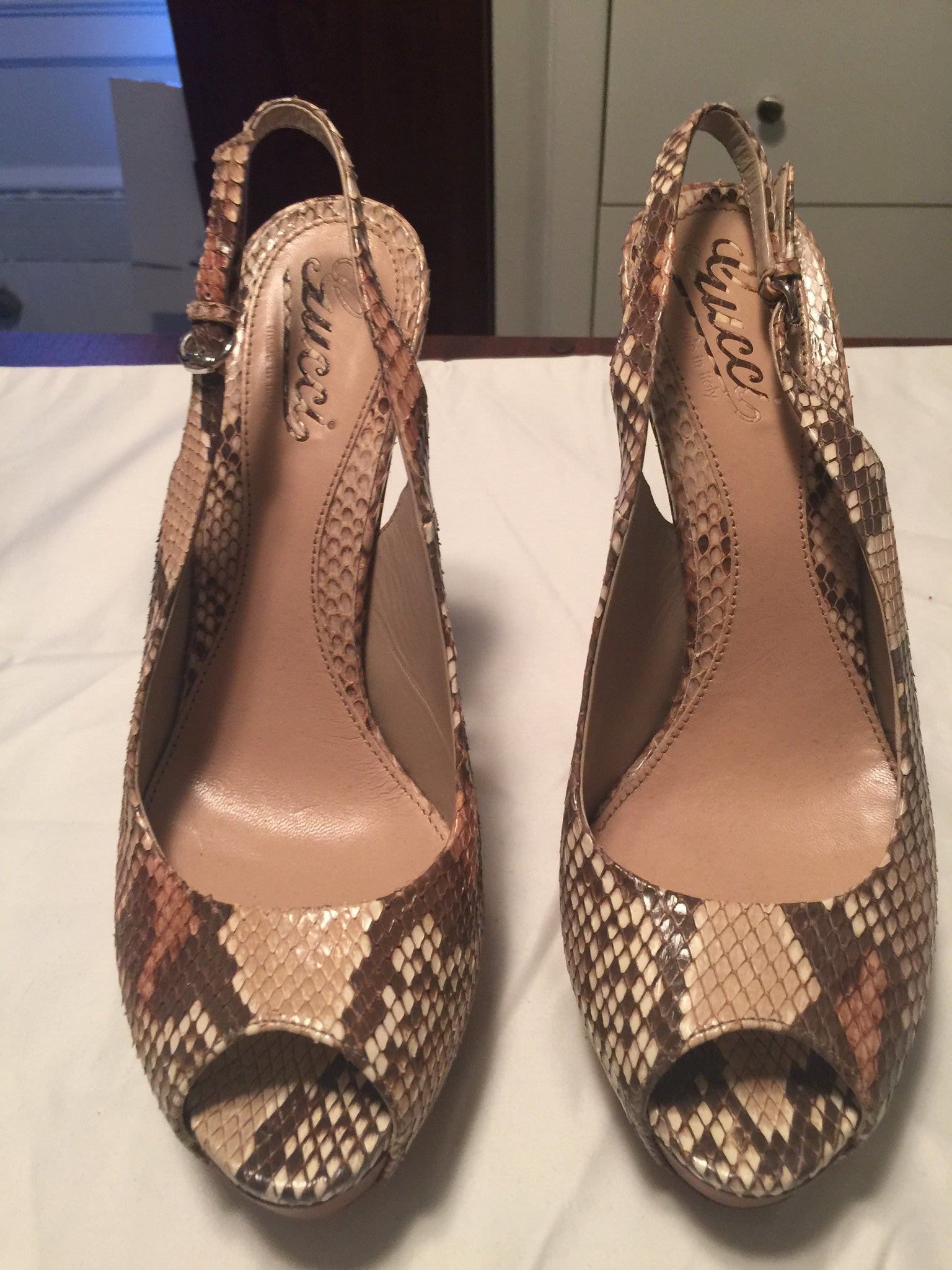 Gucci Snakeskin Platform Pumps-New Neu Glamour | Preloved Designer Jewelry, Shoes &amp; Handbags.