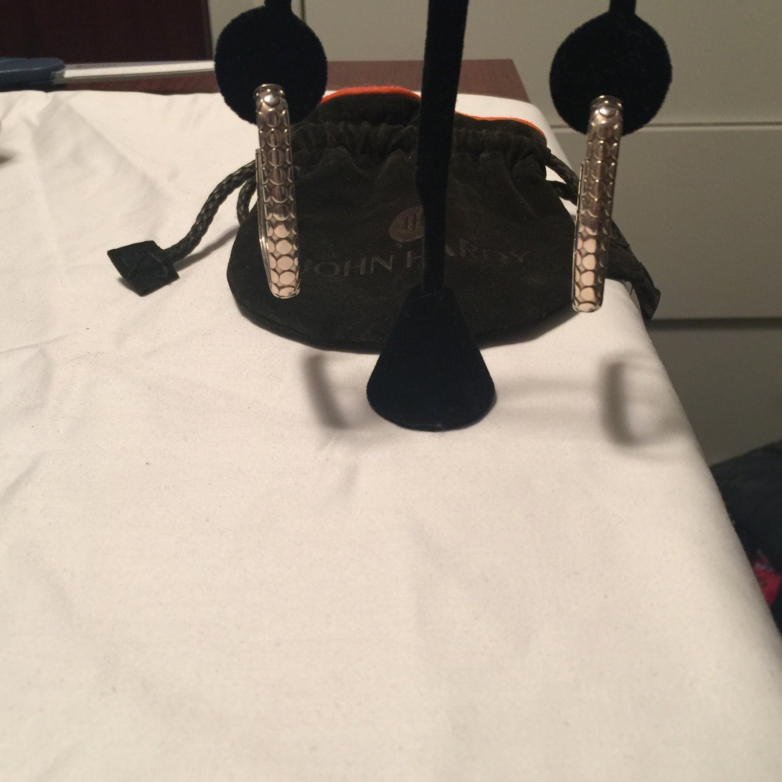 John Hardy Sterling Silver Hoop Earrings-New Neu Glamour | Preloved Designer Jewelry, Shoes &amp; Handbags.