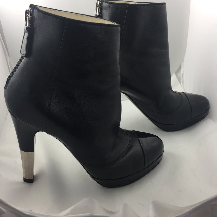Chanel boots-New Neu Glamour | Preloved Designer Jewelry, Shoes &amp; Handbags.