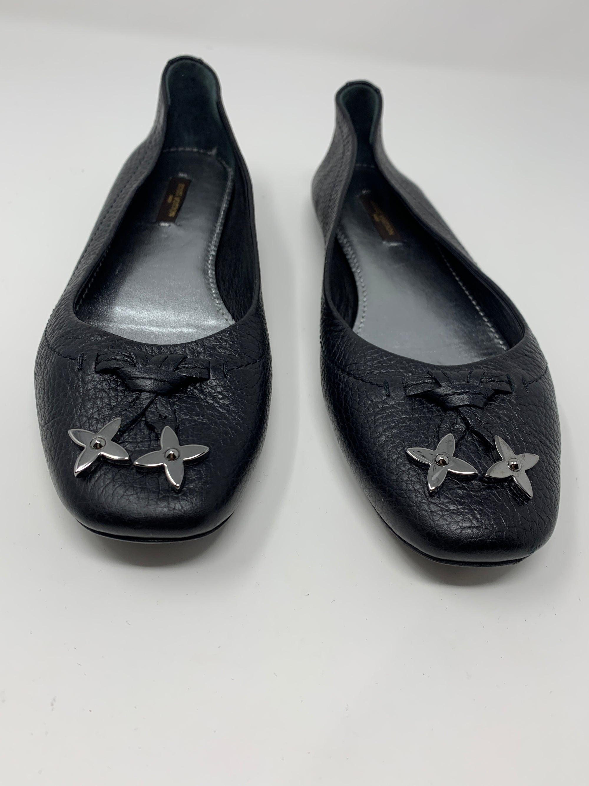 Louis Vuitton Flats!-New Neu Glamour | Preloved Designer Jewelry, Shoes &amp; Handbags.