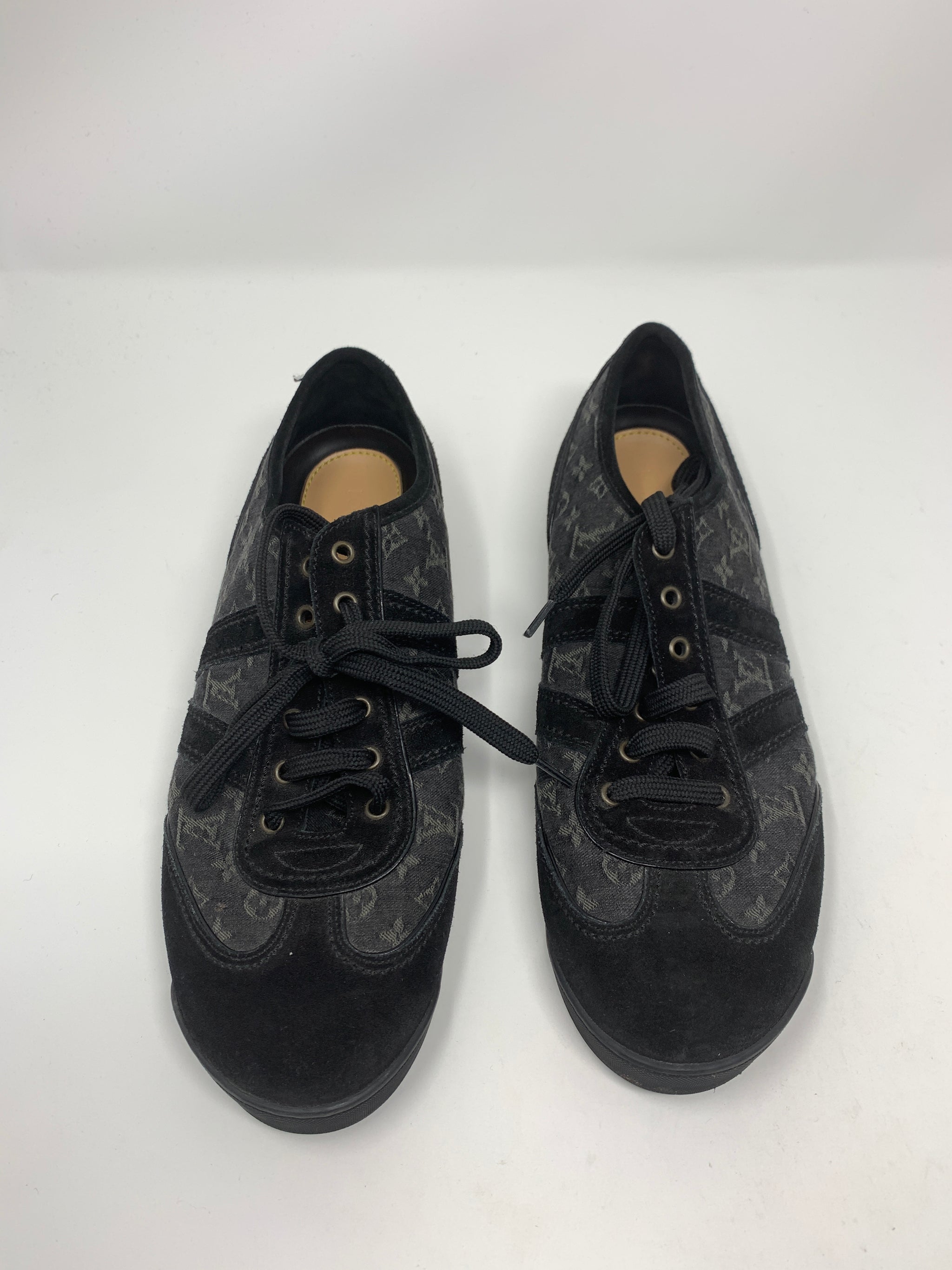 used louis vuitton sneakers