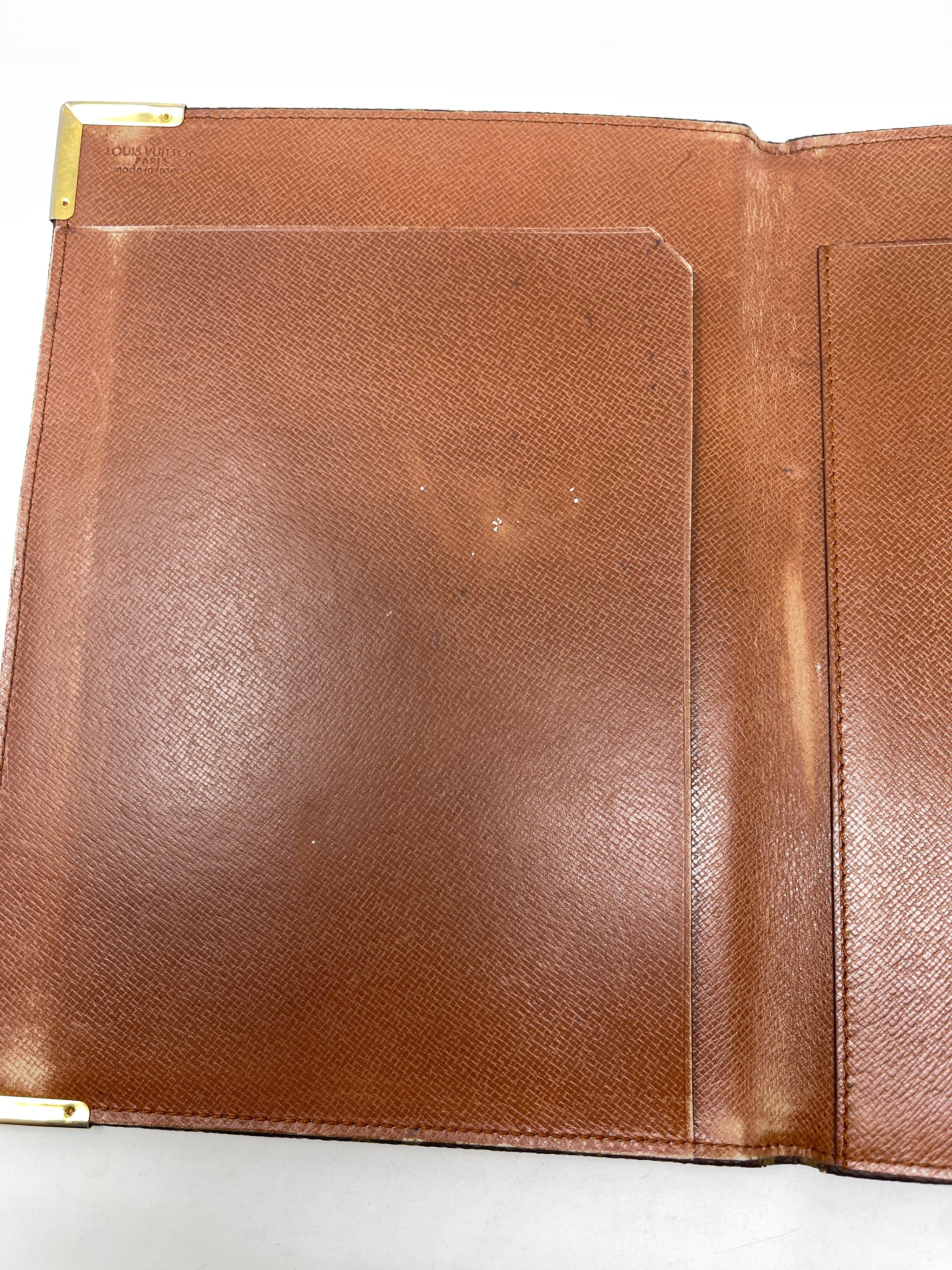 Louis Vuitton Lined Writing Folder Refill GM - Brown Books, Stationery &  Pens, Decor & Accessories - LOU290567