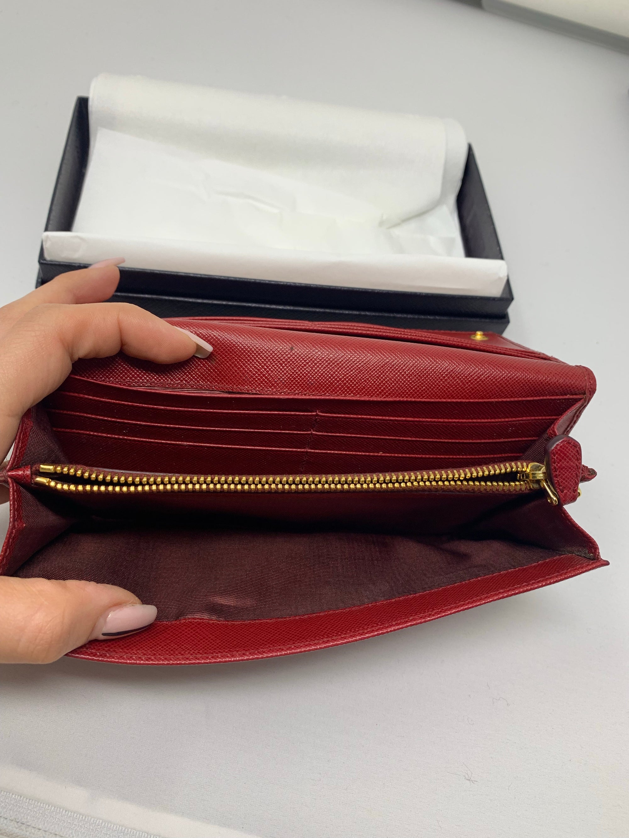 Prada Wallet-New Neu Glamour | Preloved Designer Jewelry, Shoes &amp; Handbags.