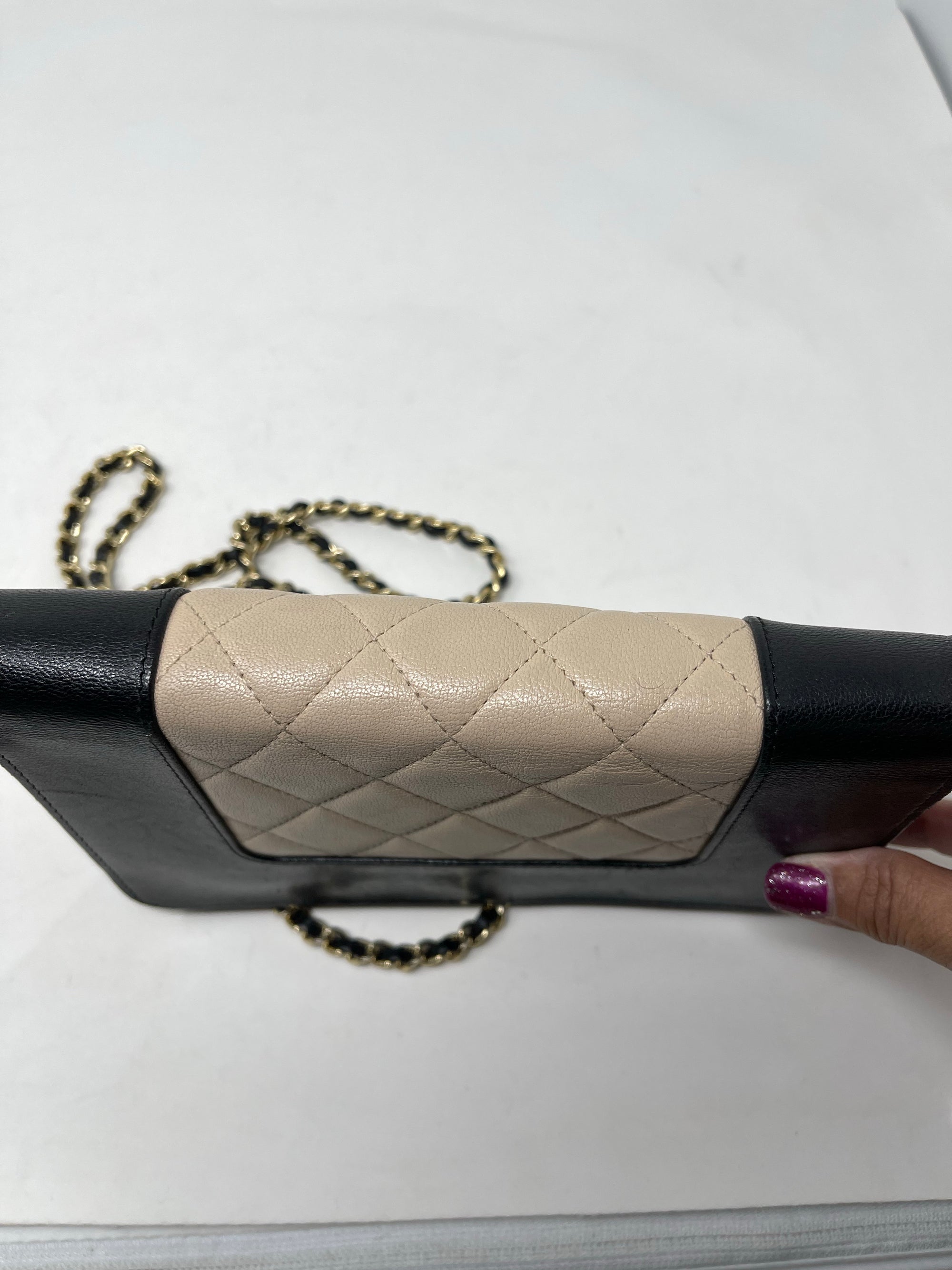 Chanel Wallet On A Chain Black/Beige Crossbody Bag!