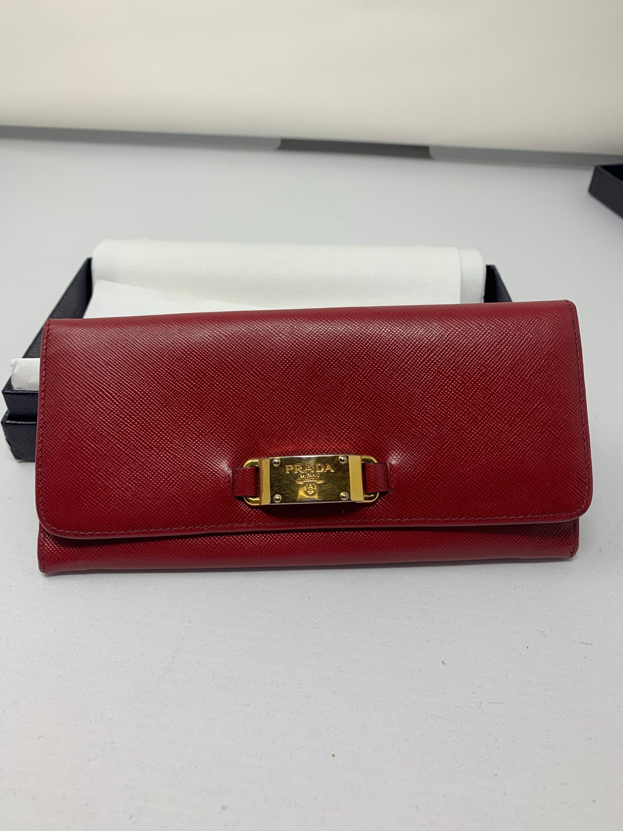 Prada Wallet-New Neu Glamour | Preloved Designer Jewelry, Shoes &amp; Handbags.