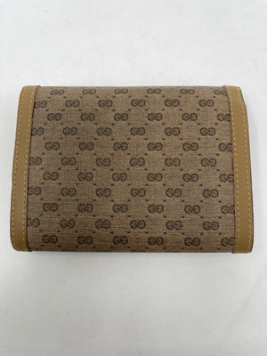 Gucci GG Supreme Vintage Wallet!
