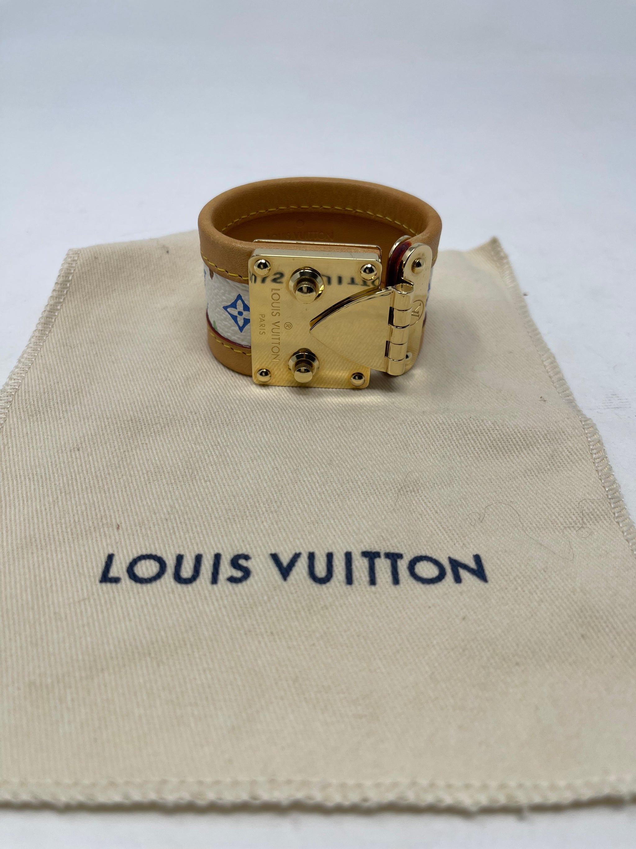 Monogram leather bracelet Louis Vuitton Brown in Leather - 23876918