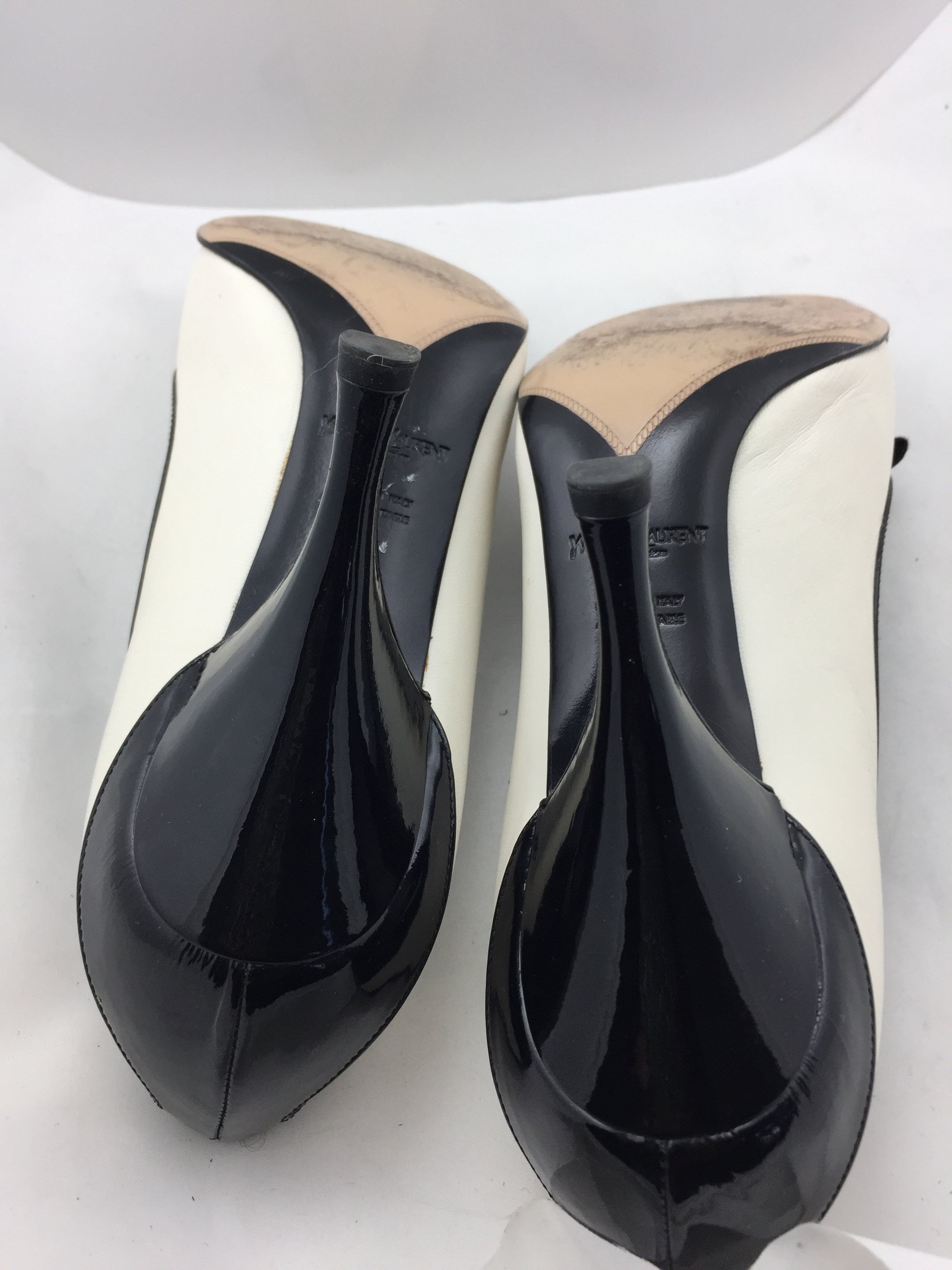 Yves St. Laurent Pumps!-New Neu Glamour | Preloved Designer Jewelry, Shoes &amp; Handbags.