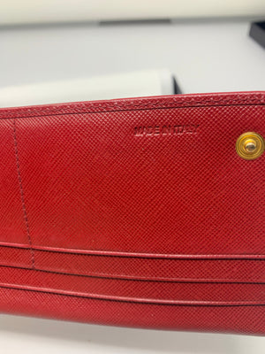 Prada Wallet-New Neu Glamour | Preloved Designer Jewelry, Shoes &amp; Handbags.
