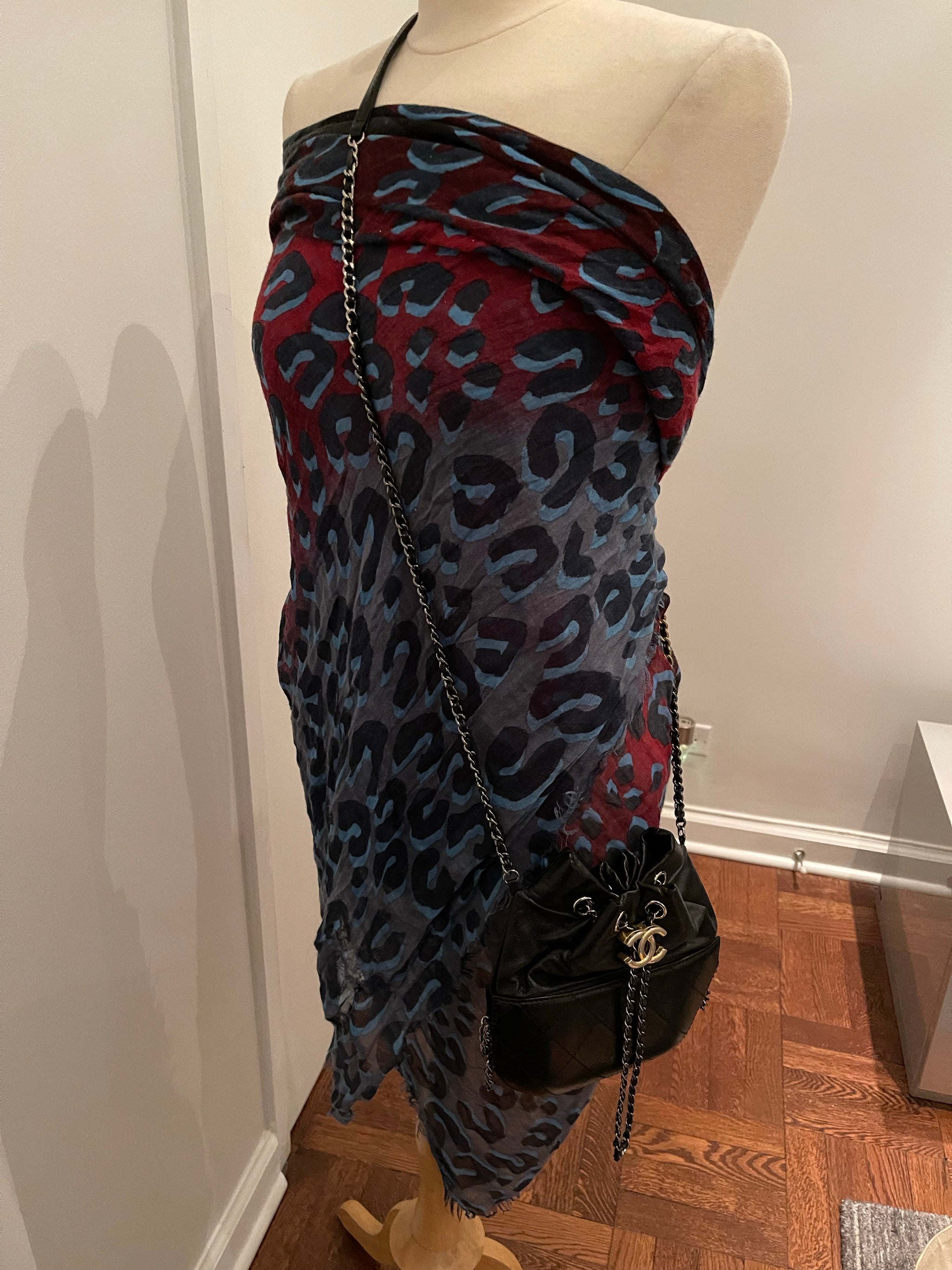 CHANEL BAG GABRIELLE BUCKET BLUE 2018 Leather ref.399165 - Joli Closet