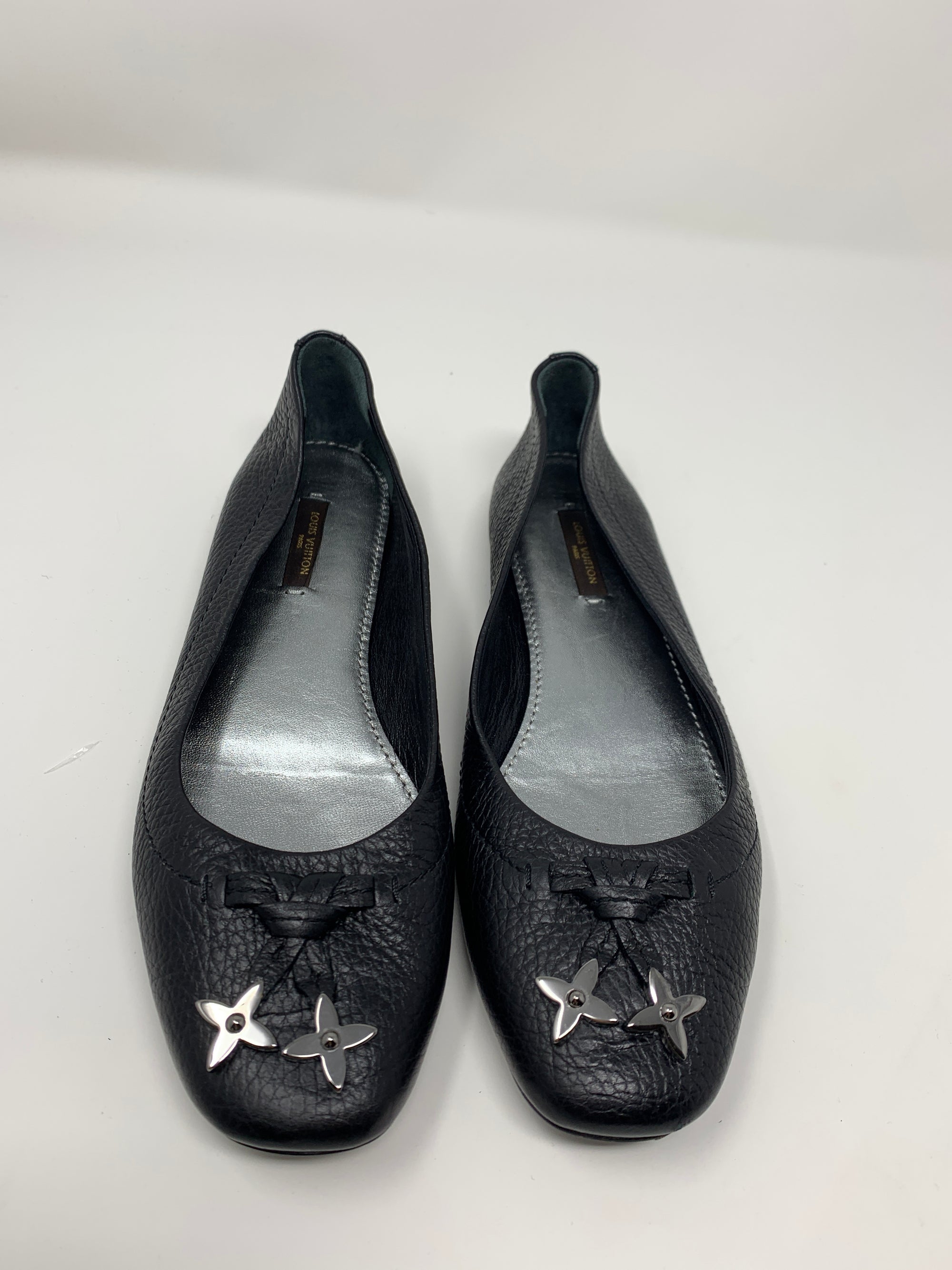 Louis Vuitton Flats!-New Neu Glamour | Preloved Designer Jewelry, Shoes &amp; Handbags.