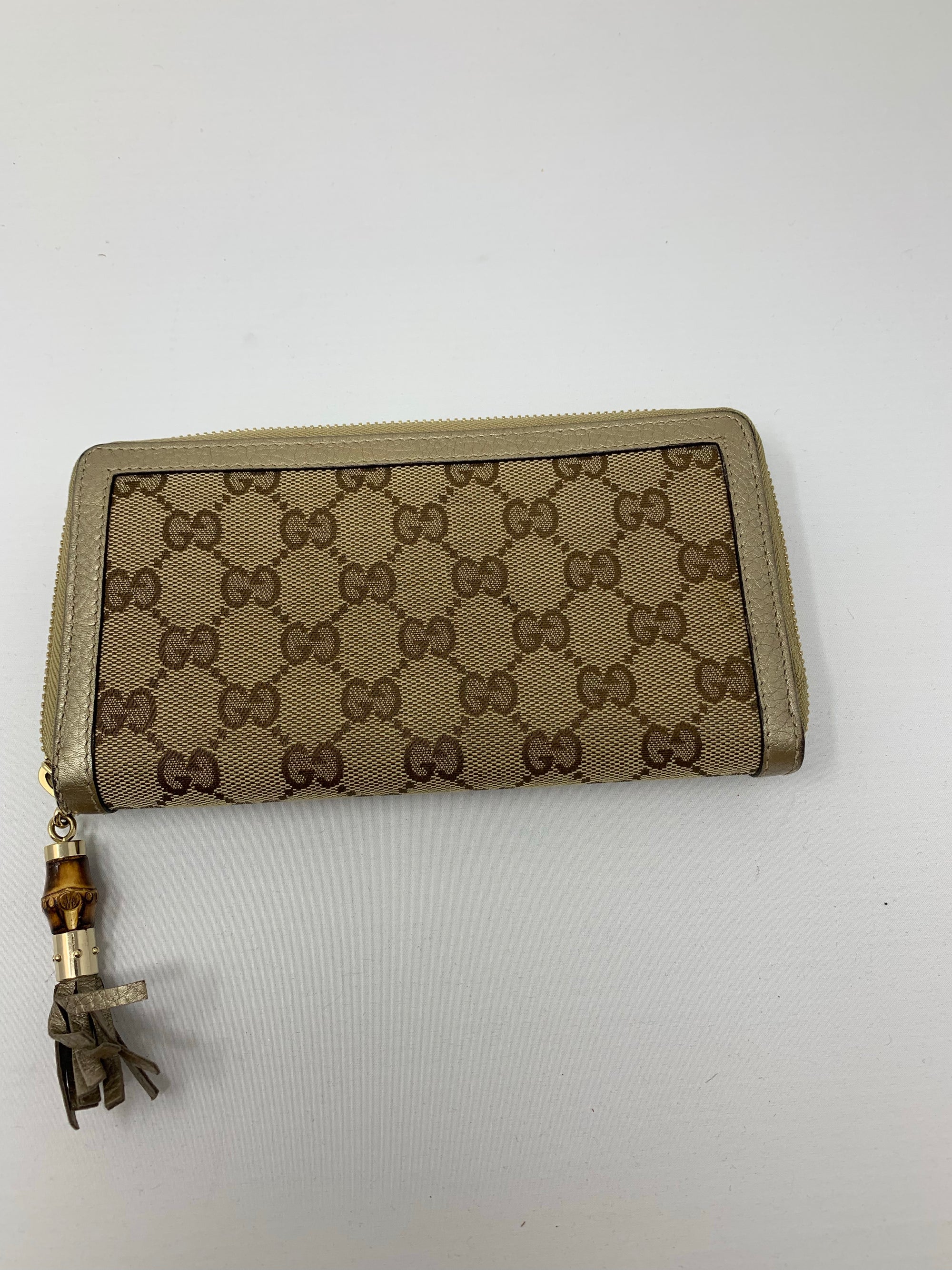 Gucci GG Supreme Wallet!-New Neu Glamour | Preloved Designer Jewelry, Shoes &amp; Handbags.