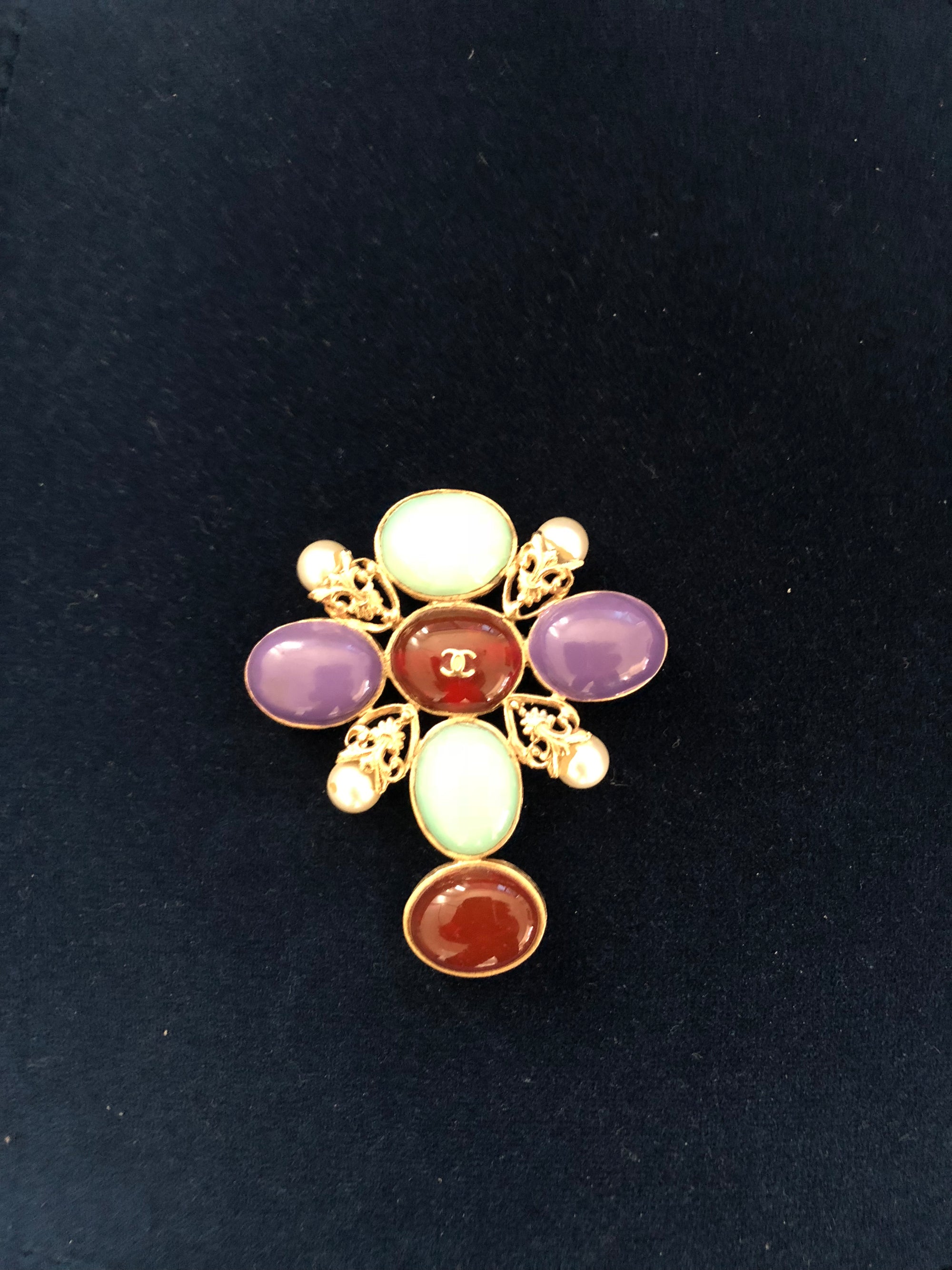 Chanel Brooch-New Neu Glamour | Preloved Designer Jewelry, Shoes &amp; Handbags.