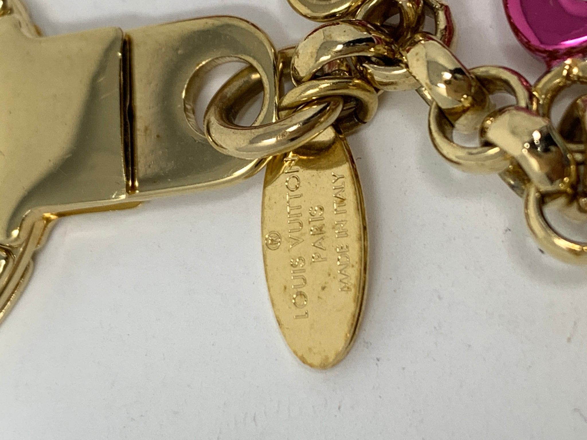 Shop Louis Vuitton Keychains & Bag Charms (M00993) by aya-guilera