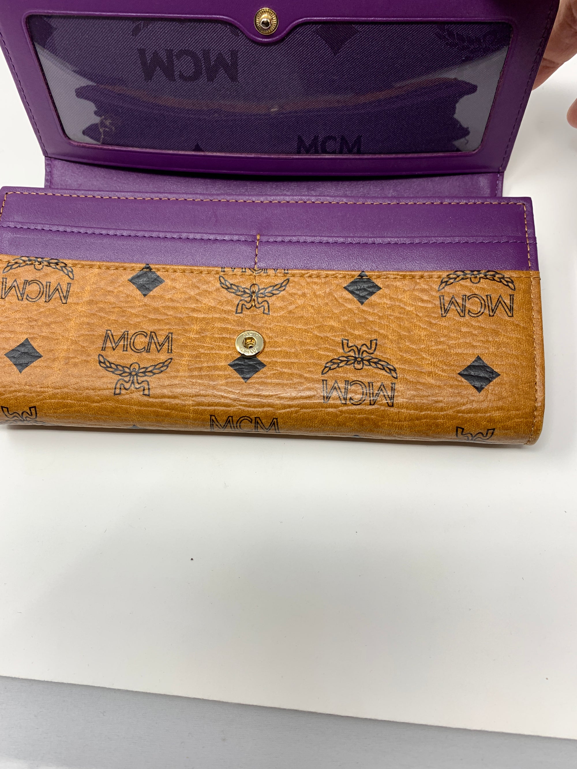 MCM Wallet New In Box!-New Neu Glamour | Preloved Designer Jewelry, Shoes &amp; Handbags.