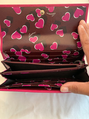 Gucci Hearts Wallet!-New Neu Glamour | Preloved Designer Jewelry, Shoes &amp; Handbags.